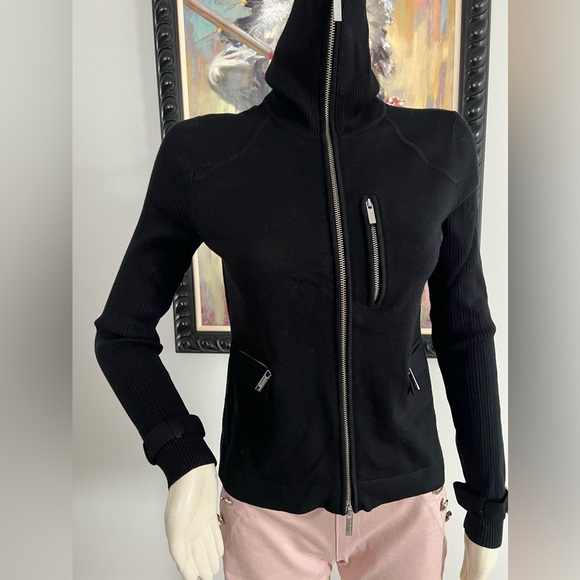 Karen Millen High Stand-Up Collar Cardigan – Stylish & Sophisticated - Picture 3 of 10